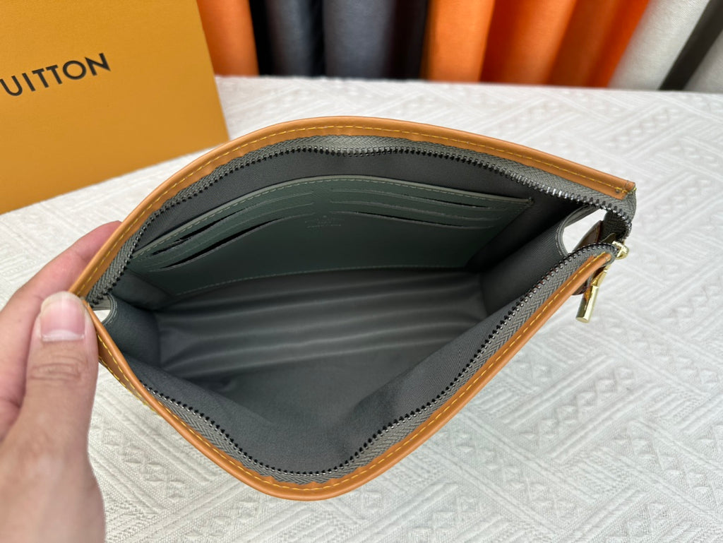B1X44E396 Popular   leather bag