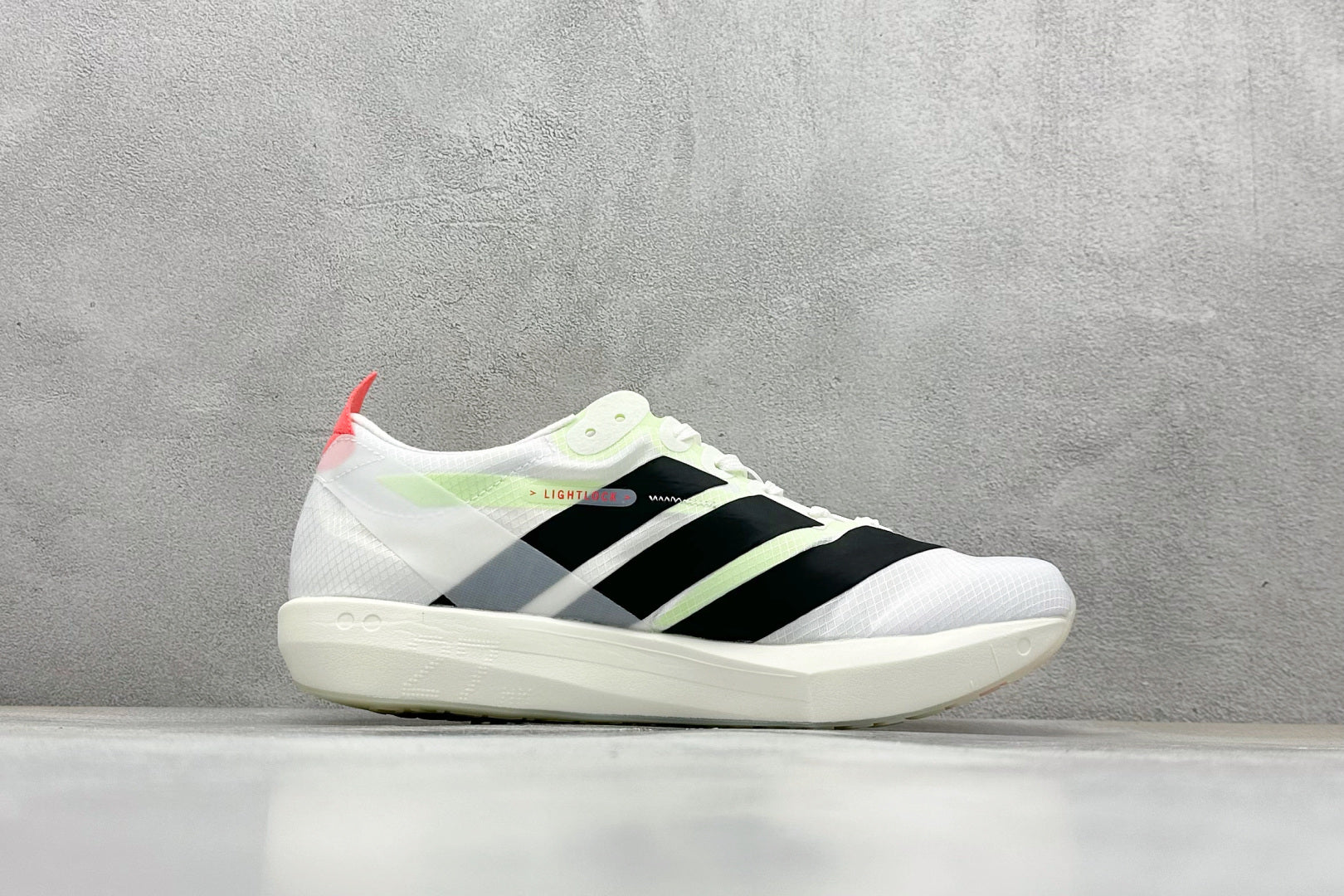 Z4Q95A54  Popular  shoes