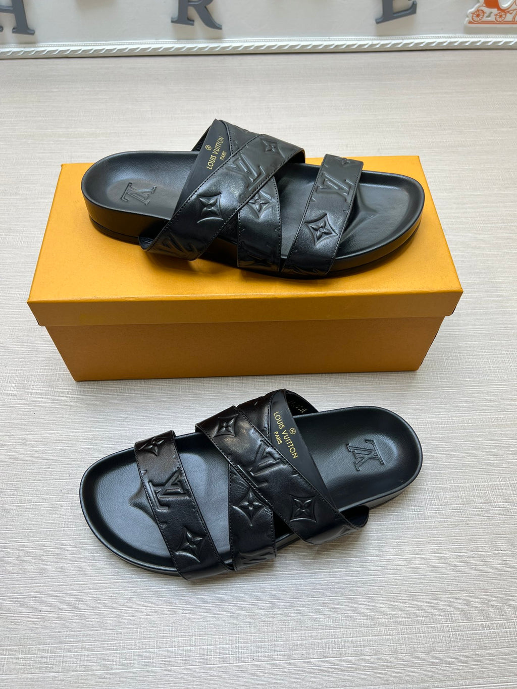 Z5ZE89 Popular slippers