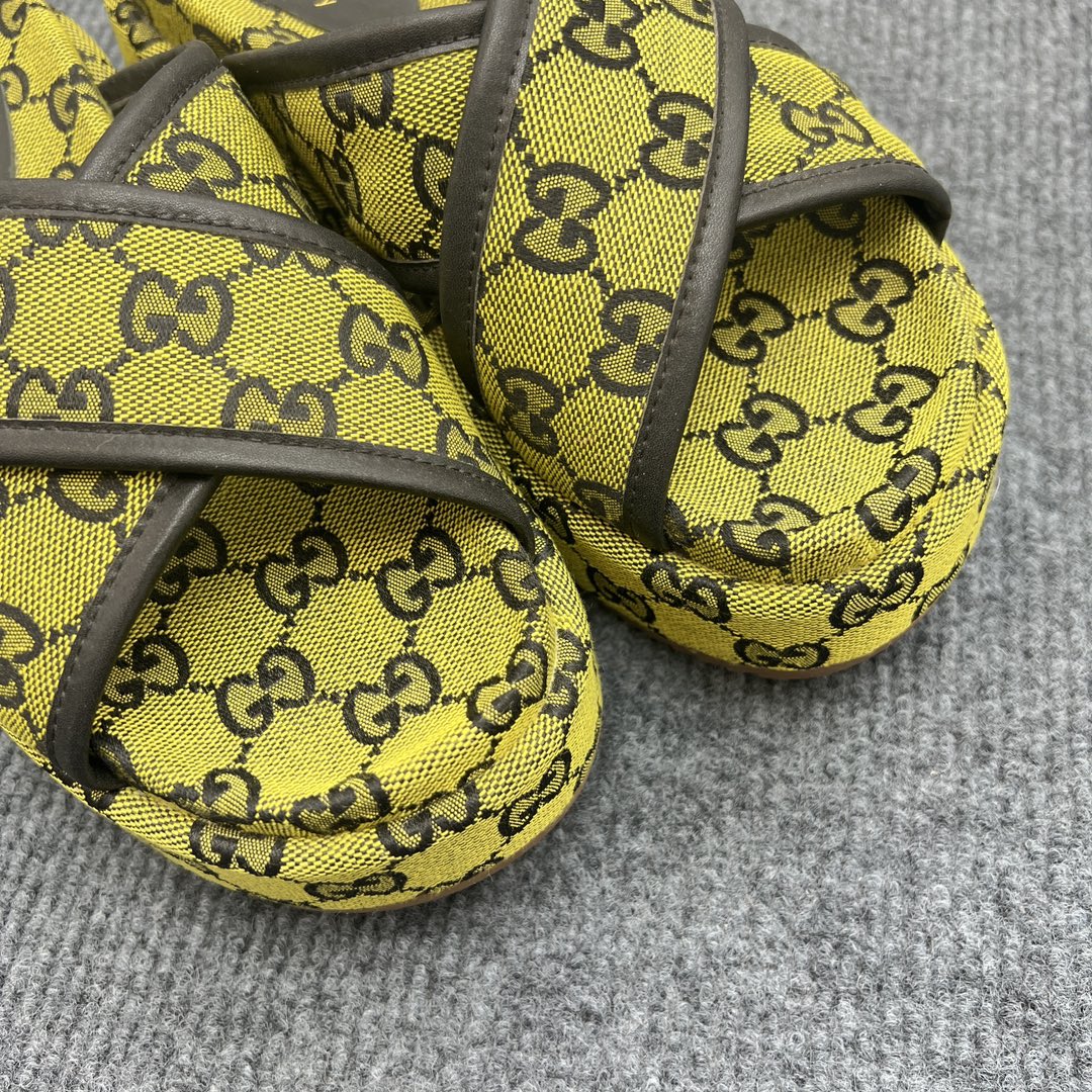 Z5YB69 Popular Slippers