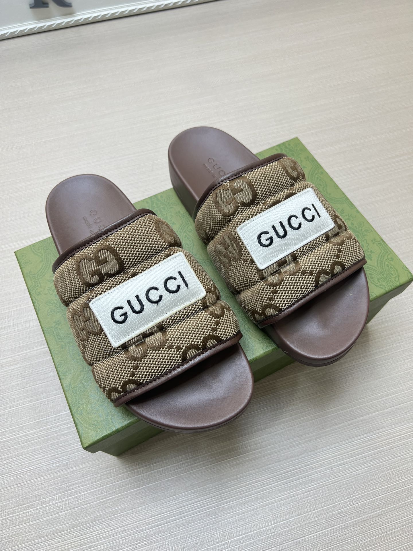 Z5ZB49 Popular slippers