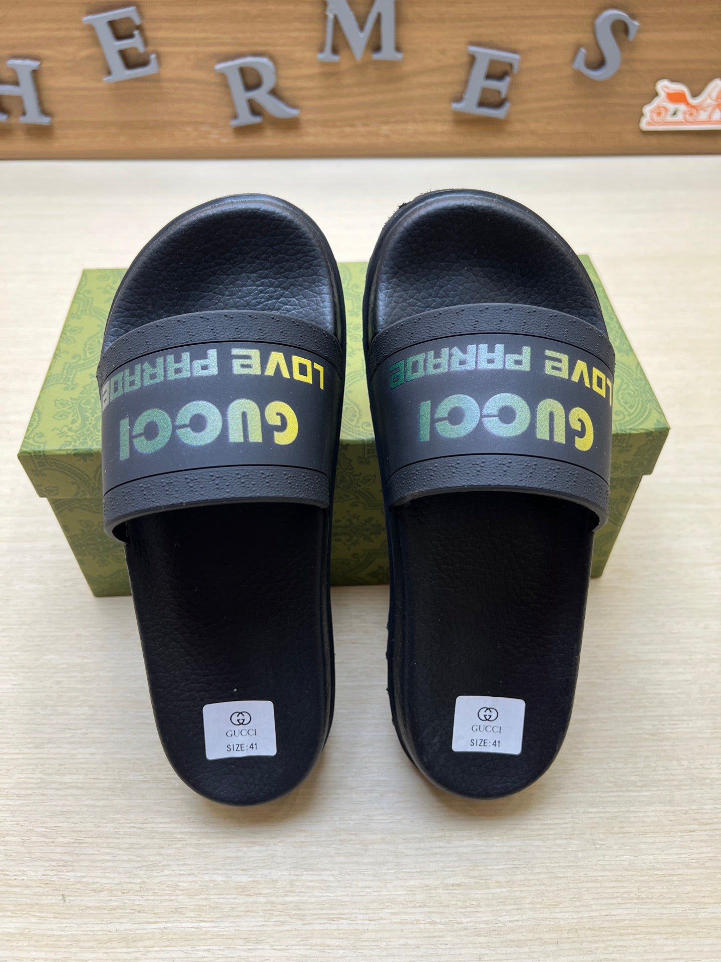 Z5R66B28 Popular Slippers