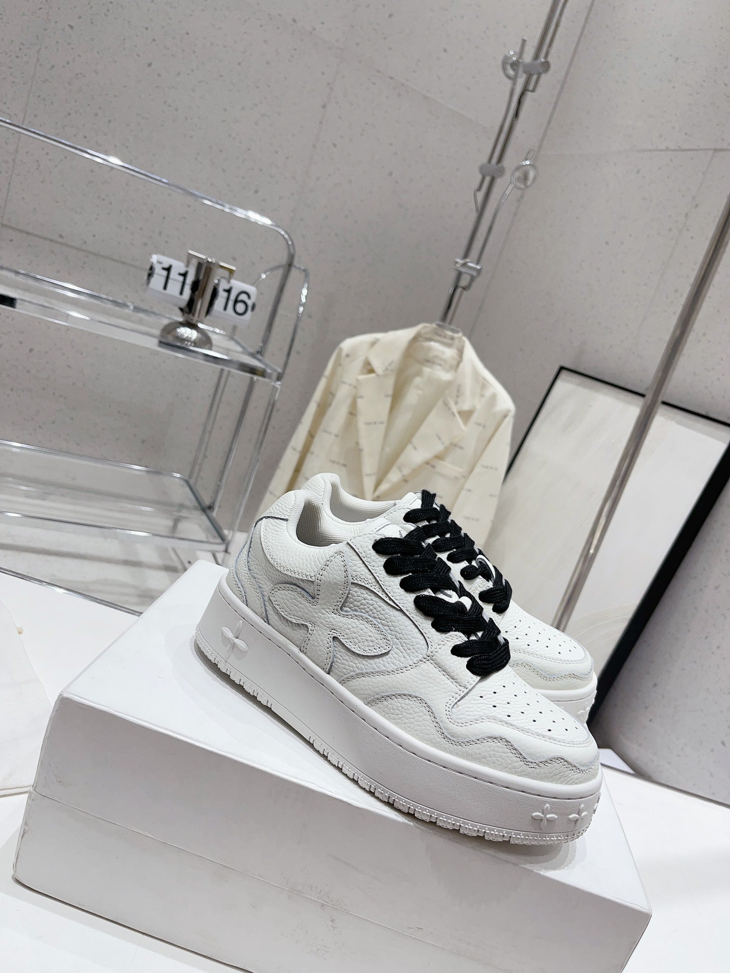 Z1Q105A345 Popular  Shoes