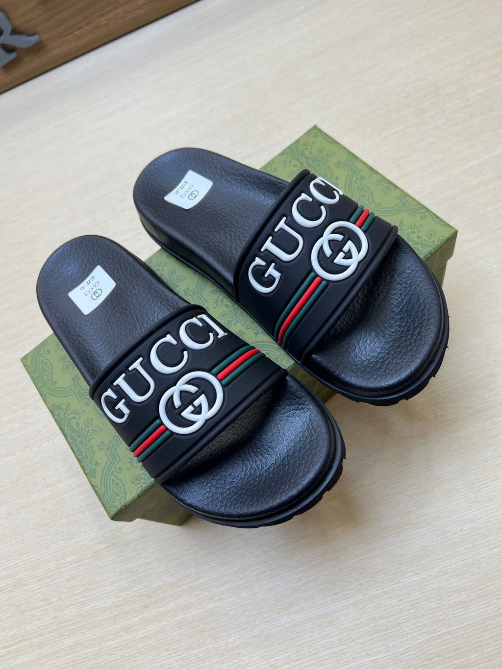Z5R66B24 Popular  Slippers
