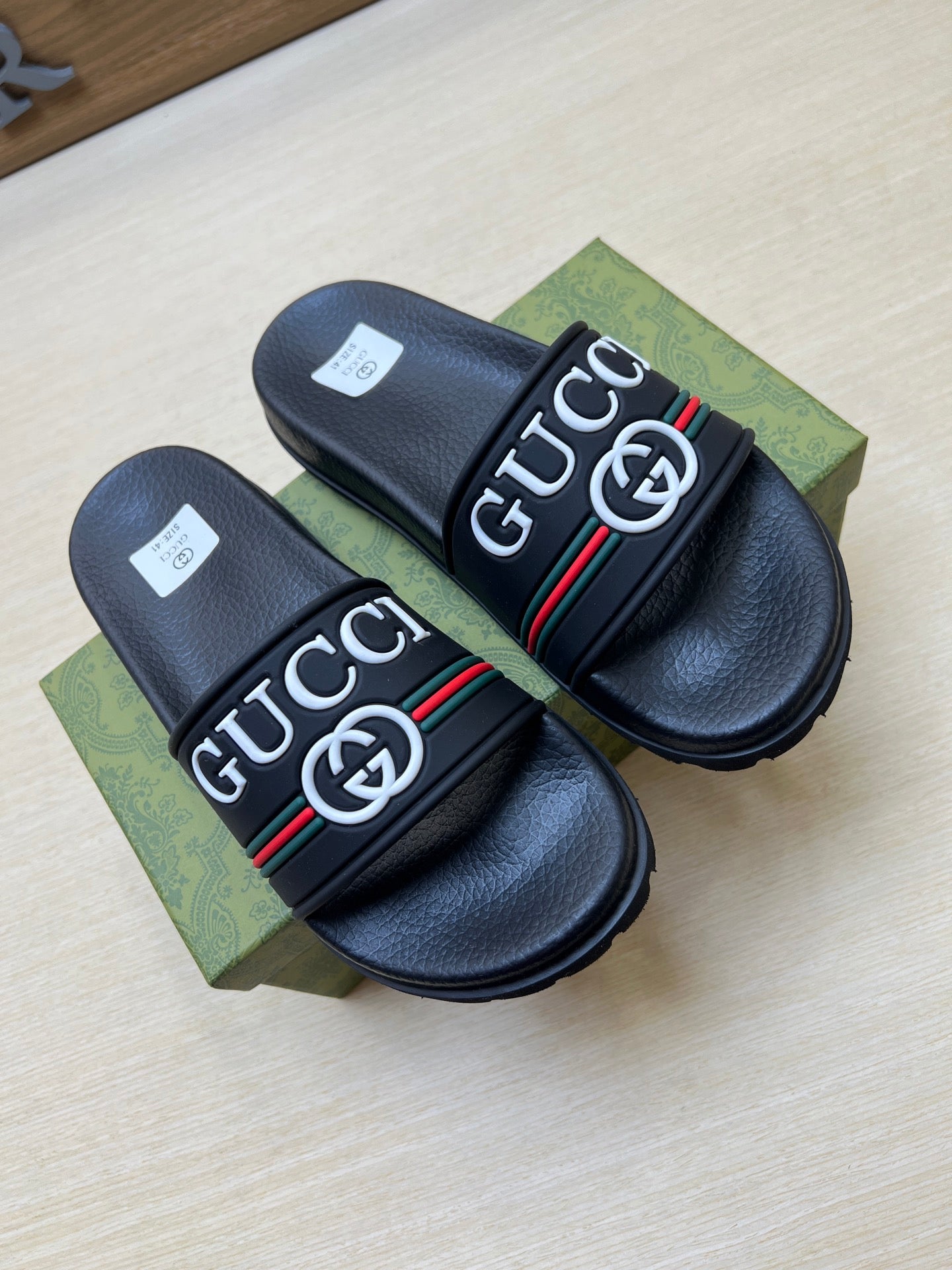 Z5R66B24 Popular  Slippers