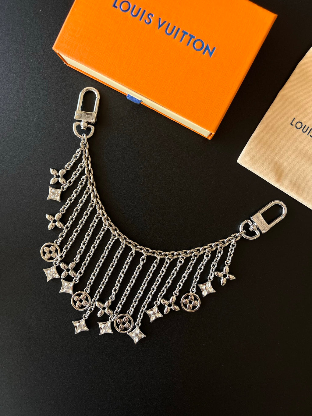A1R76E45 Popular bag 's charms accessories