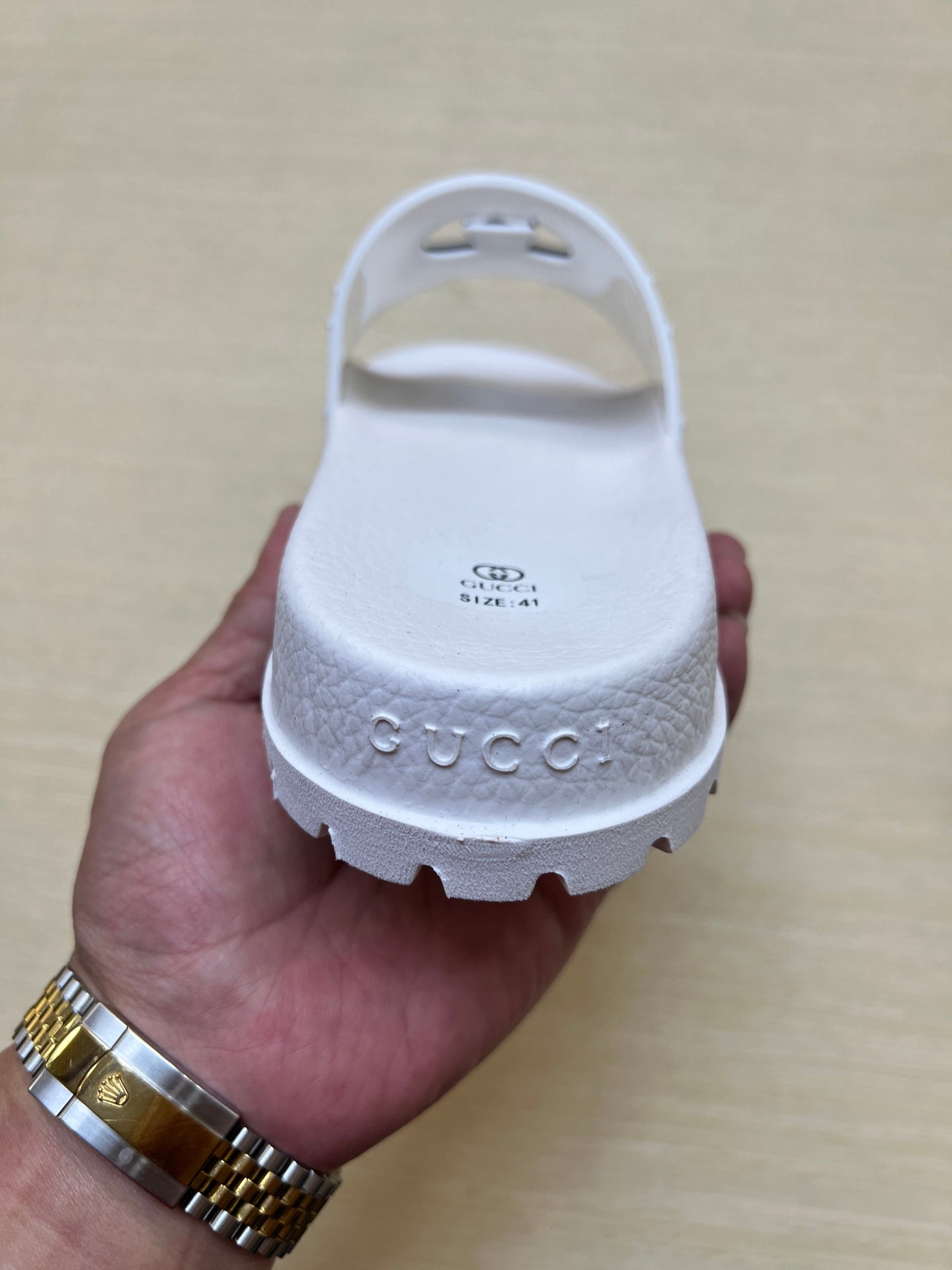 Z5X76B6  Popular slippers