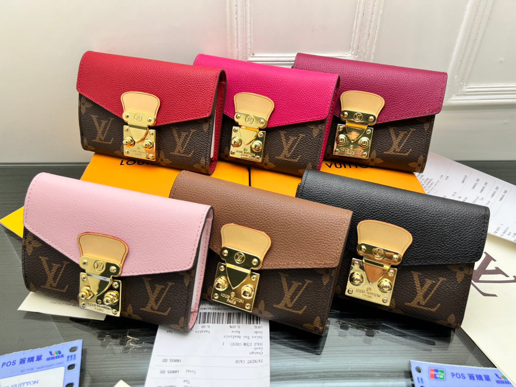 B1N55E43 Popular  leather wallets