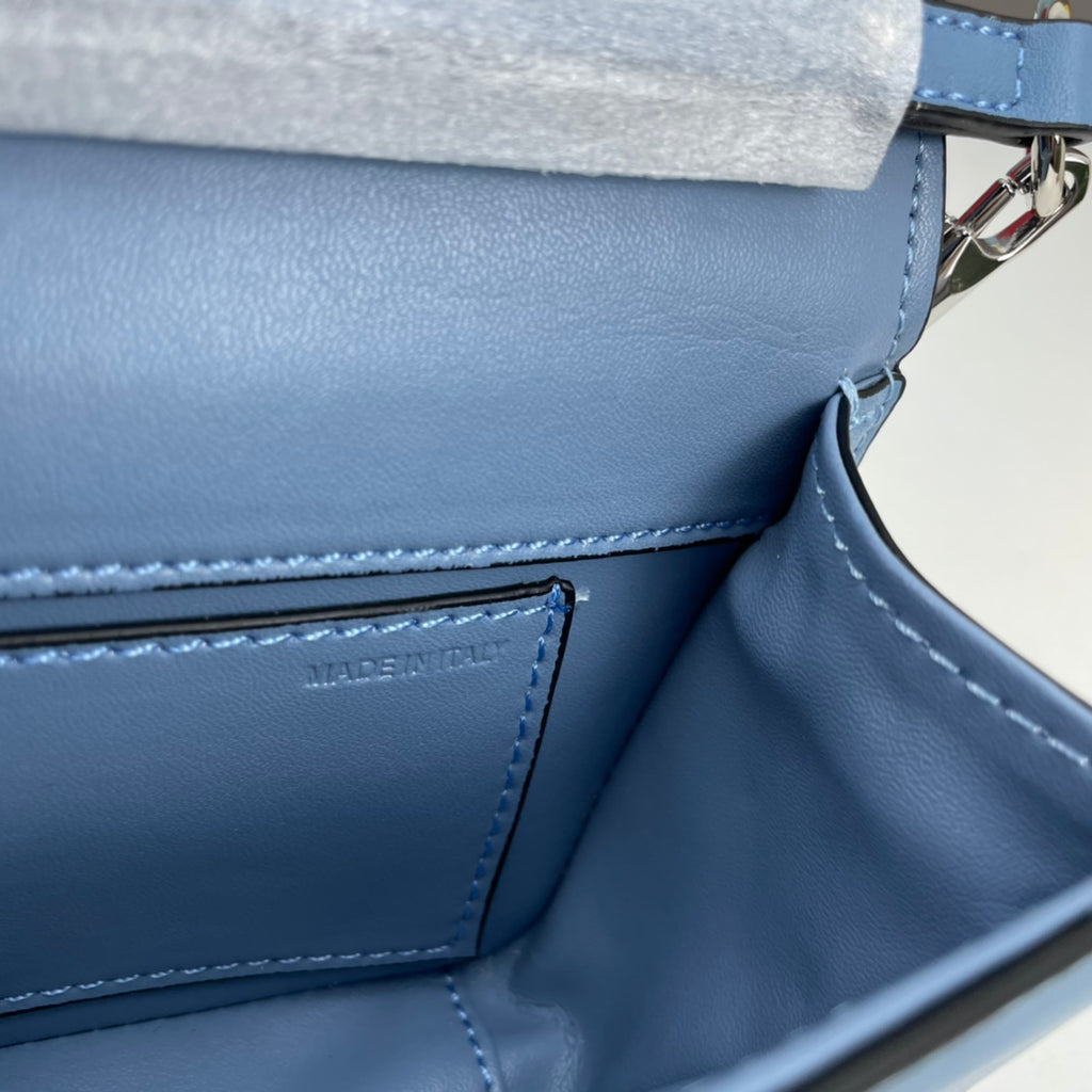 B1W35VL114 Popular  leather bag