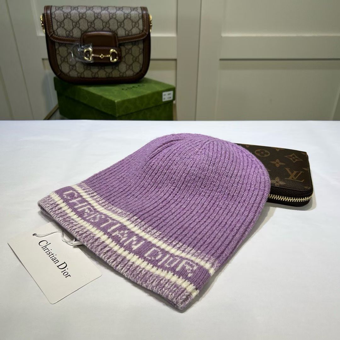 M1R86D99 Popular hats