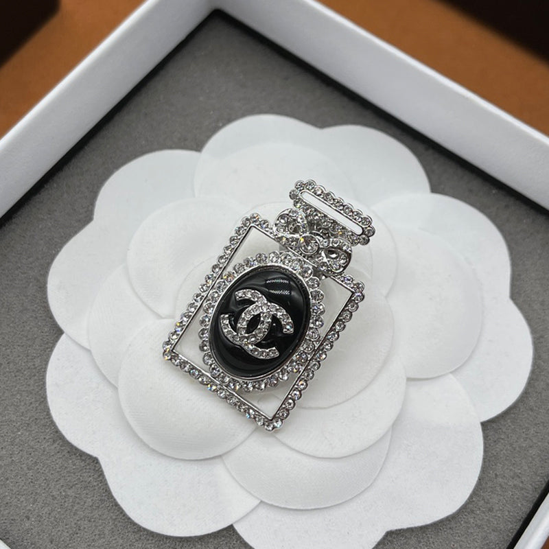 X1Z94C889    Popular Brooch