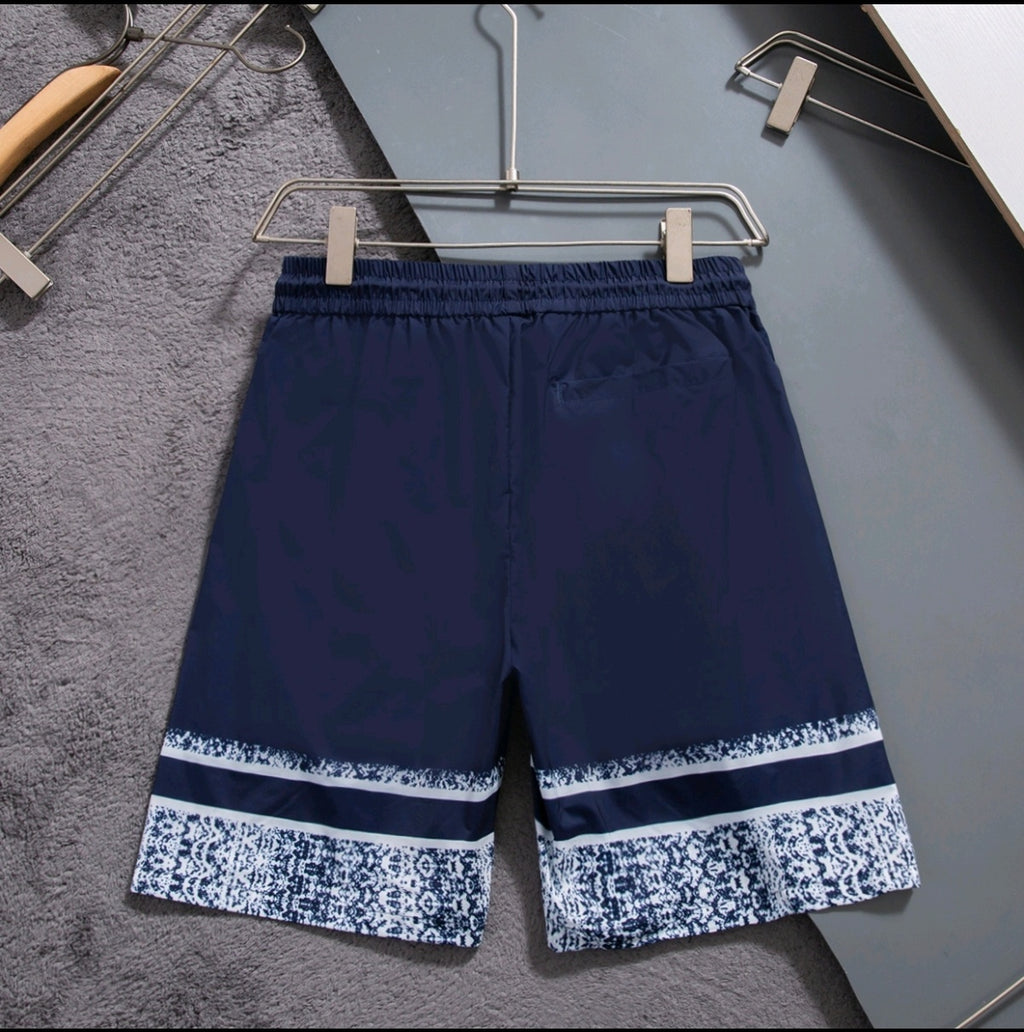 U1N36D22 Popular shorts