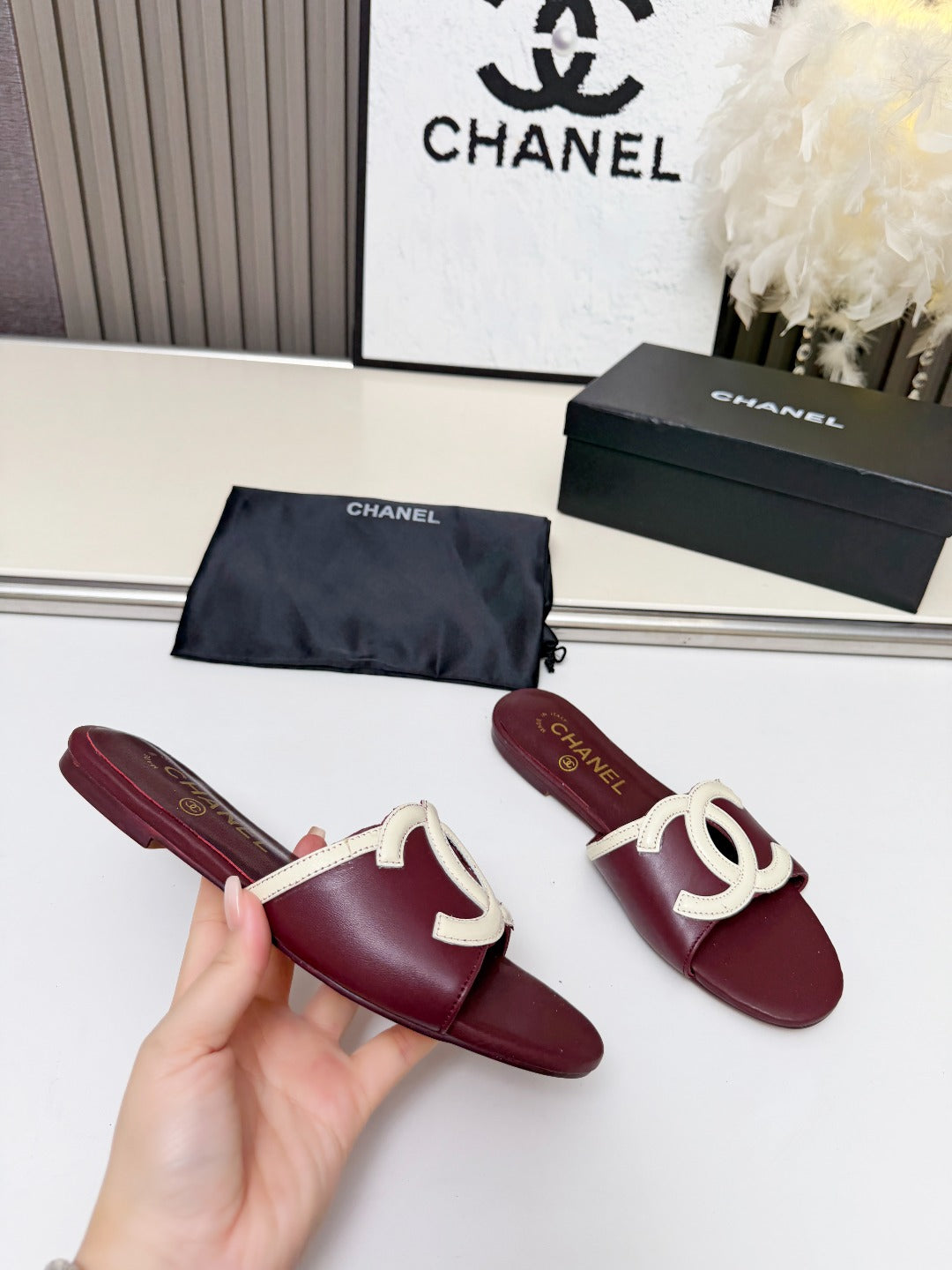 ZPX76C6  Popular high-quality leather slippers