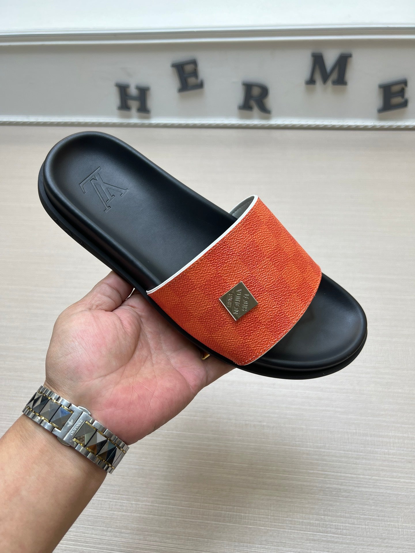 Z5ZE69 Popular slippers