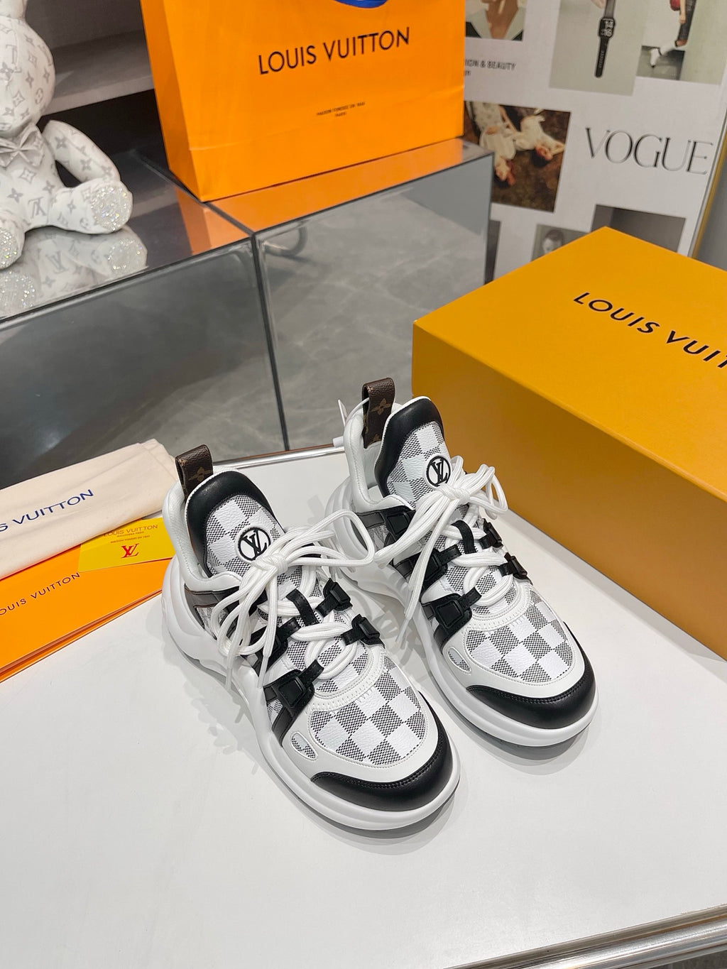 Z2Q105E438  Popular high-quality Shoes