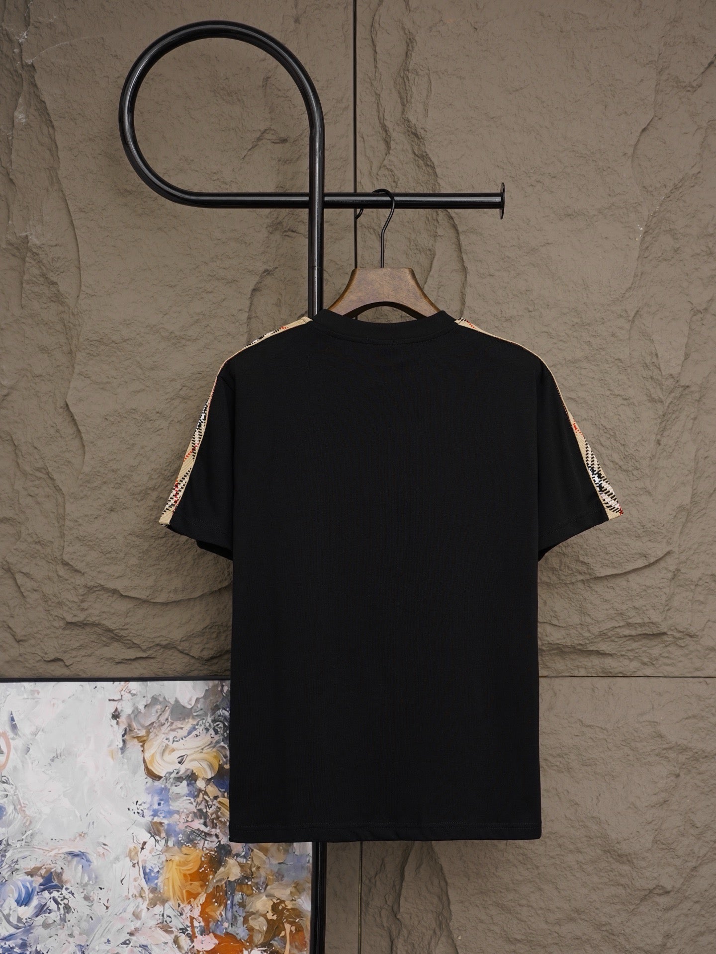 U1R76R3 Popular T-shirts