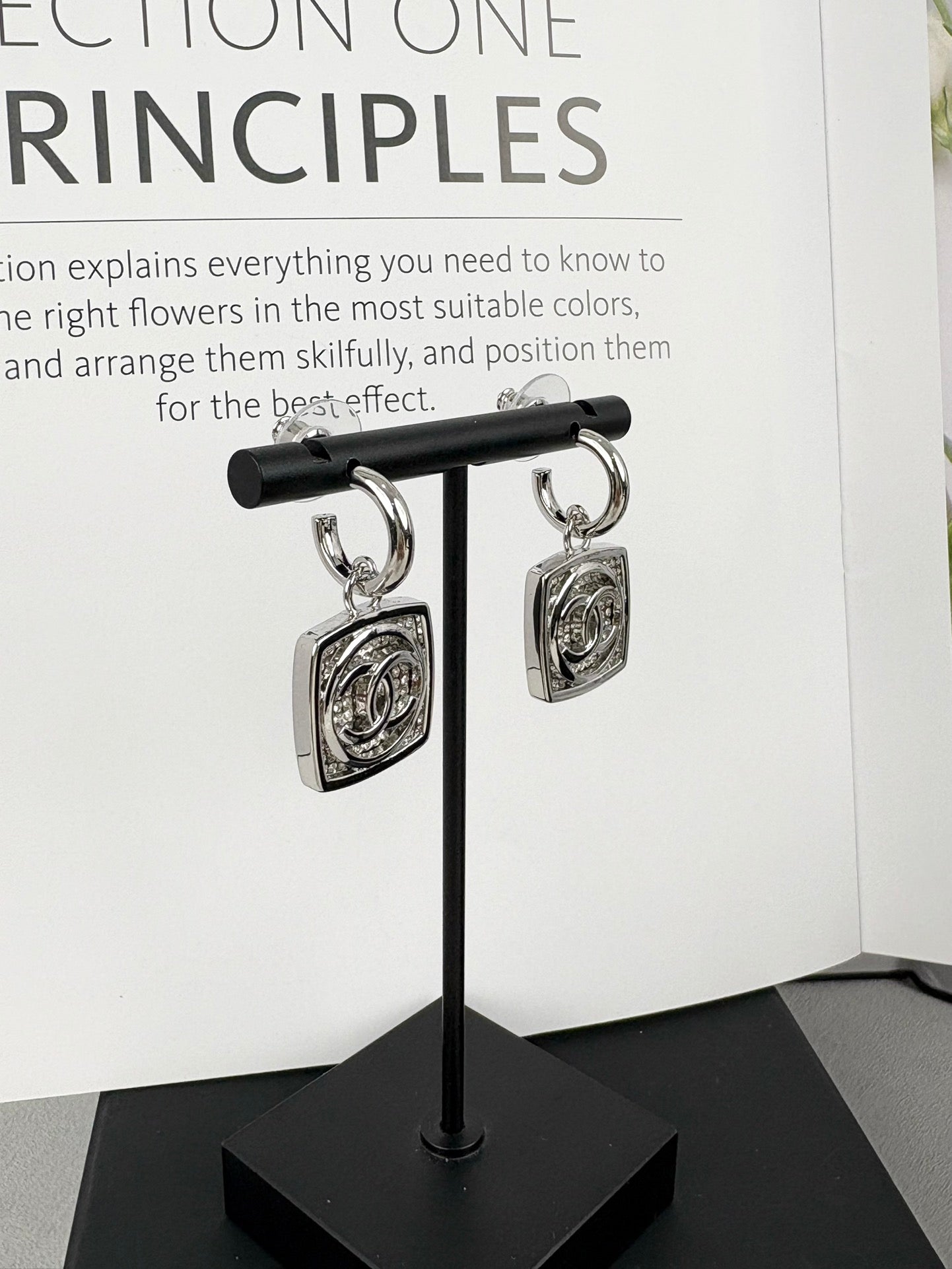 X1Q95C23E Popular Earrings