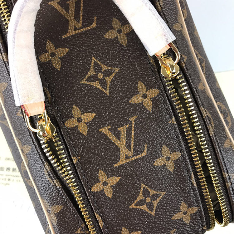 B1P11E870 Popular leather bag 
