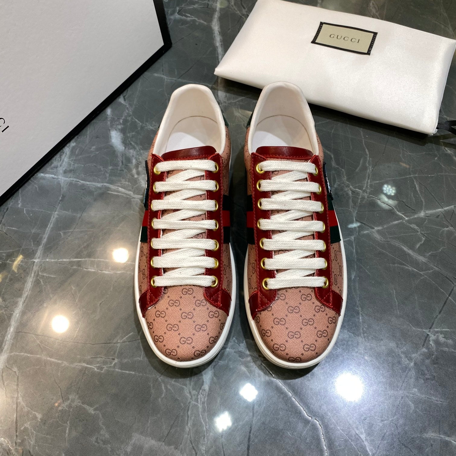 Z2Q105B196 Popular high-quality Shoes