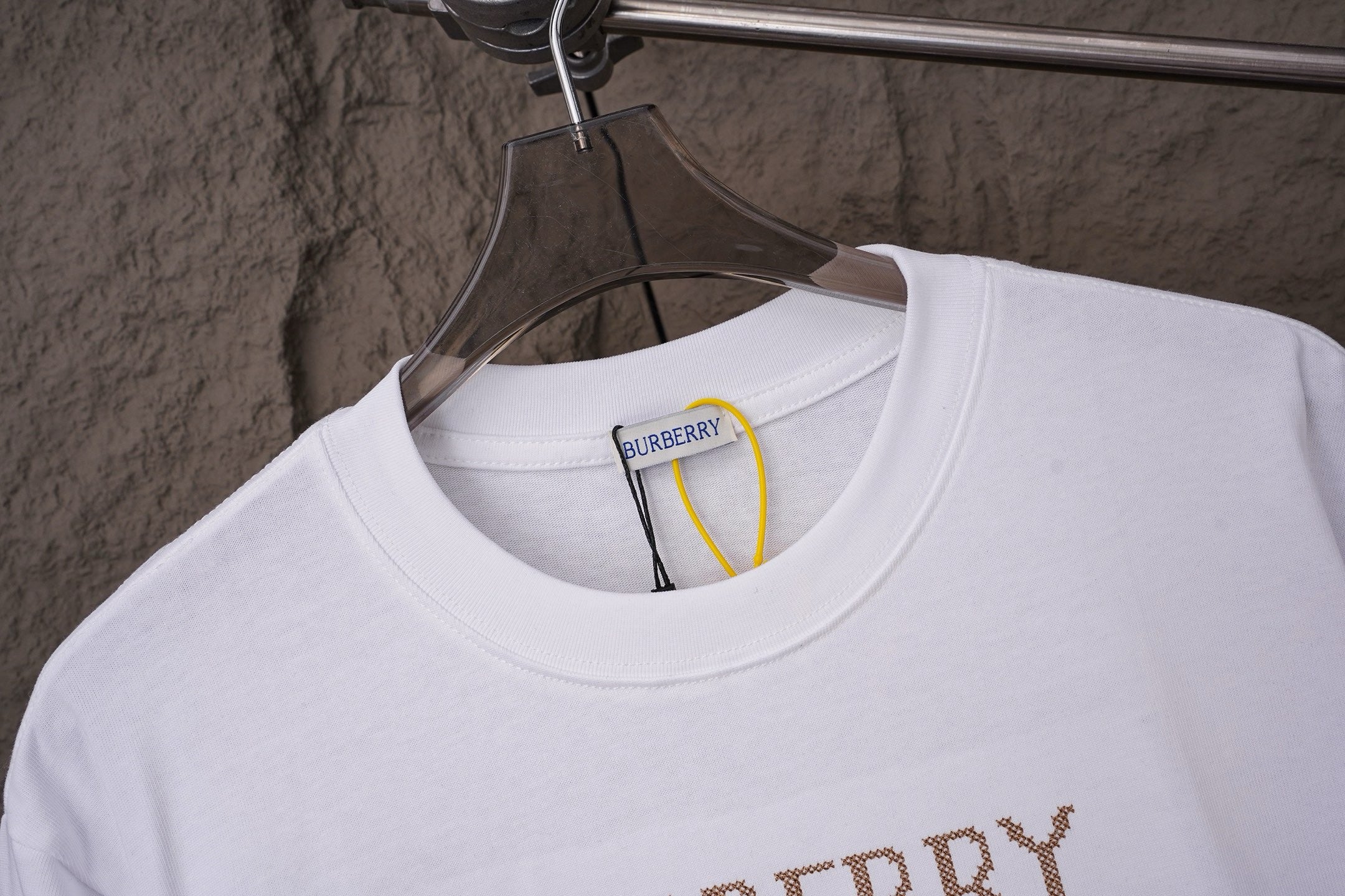U1R86R3 Popular T-shirts