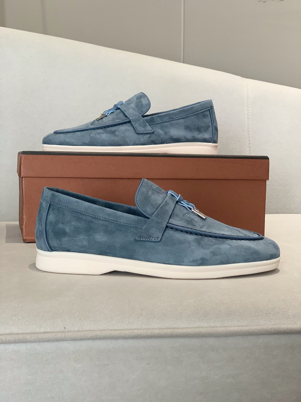 Z2R55A10 Popular high-quality shoes