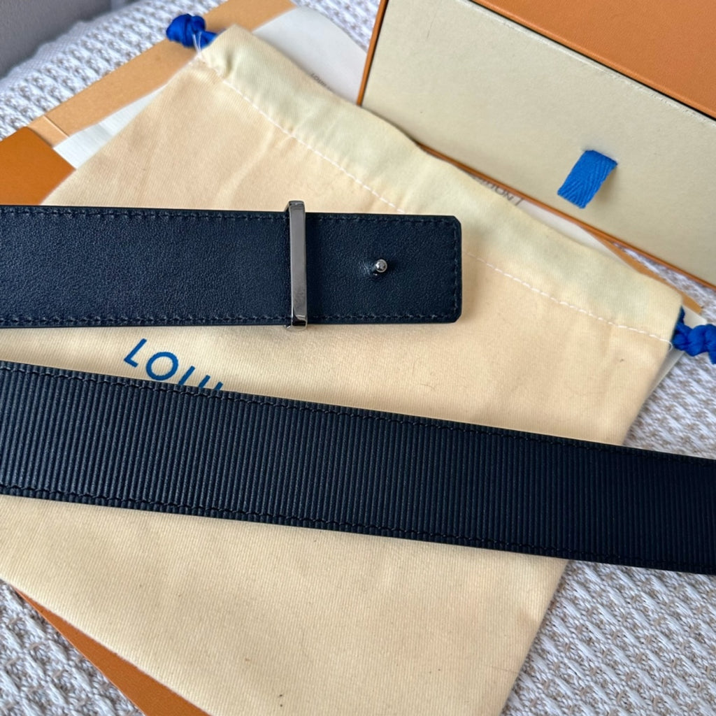 P1Q64E136 Popular  High quality belt With full package