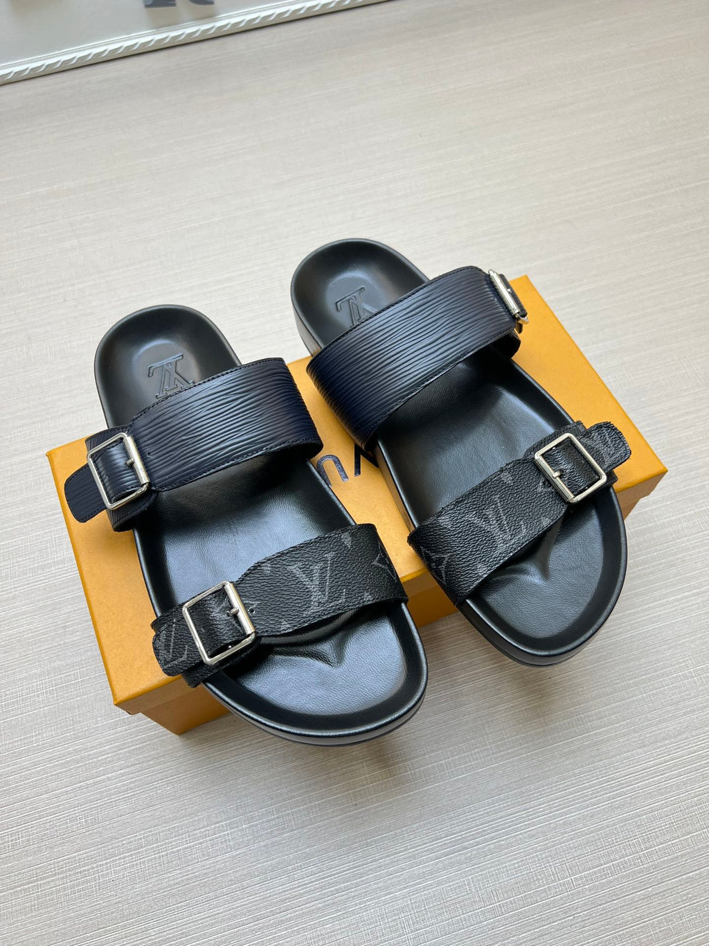 Z5ZE87 Popular slippers