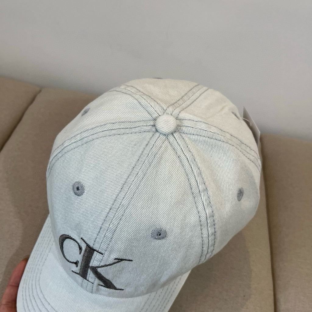 M1Z45A557 Popular  hats