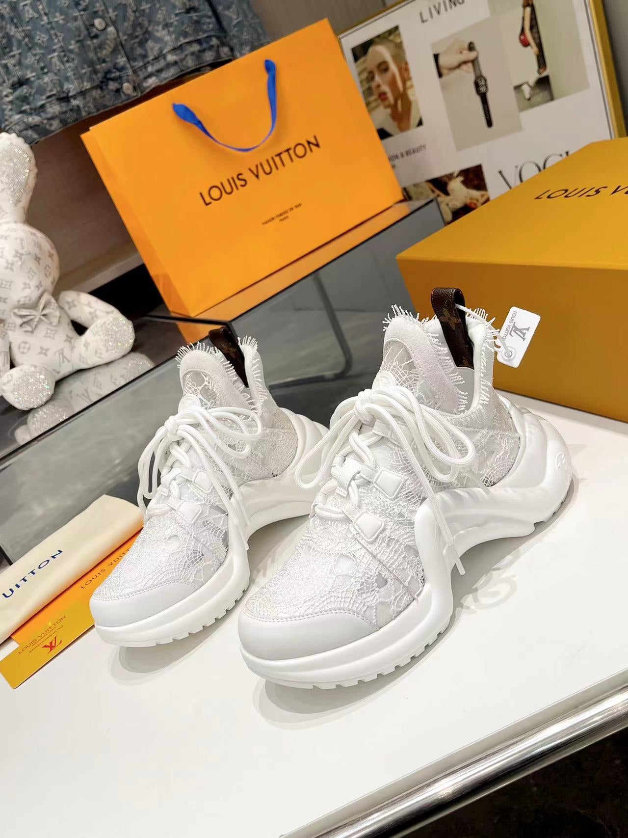 Z2Q95E179  Popular high-quality Shoes