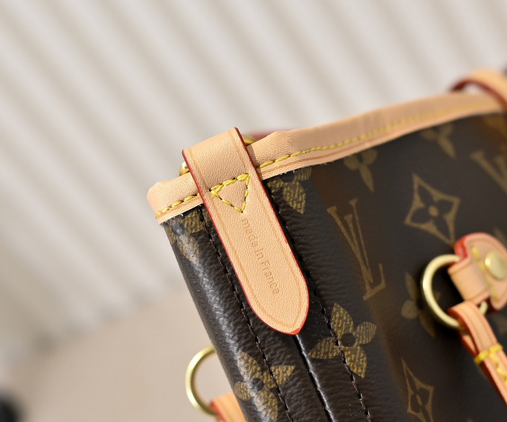 B1W25E77 Popular   leather bag