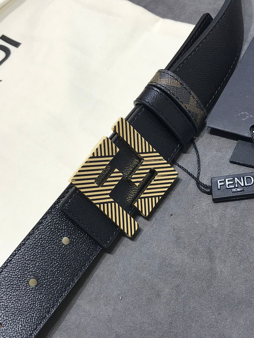 P1Q64F77 Popular   High quality belt With full package