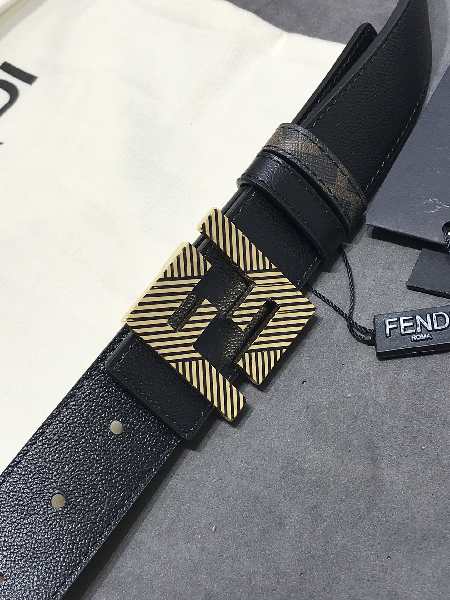 P1Q64F77 Popular   High quality belt With full package