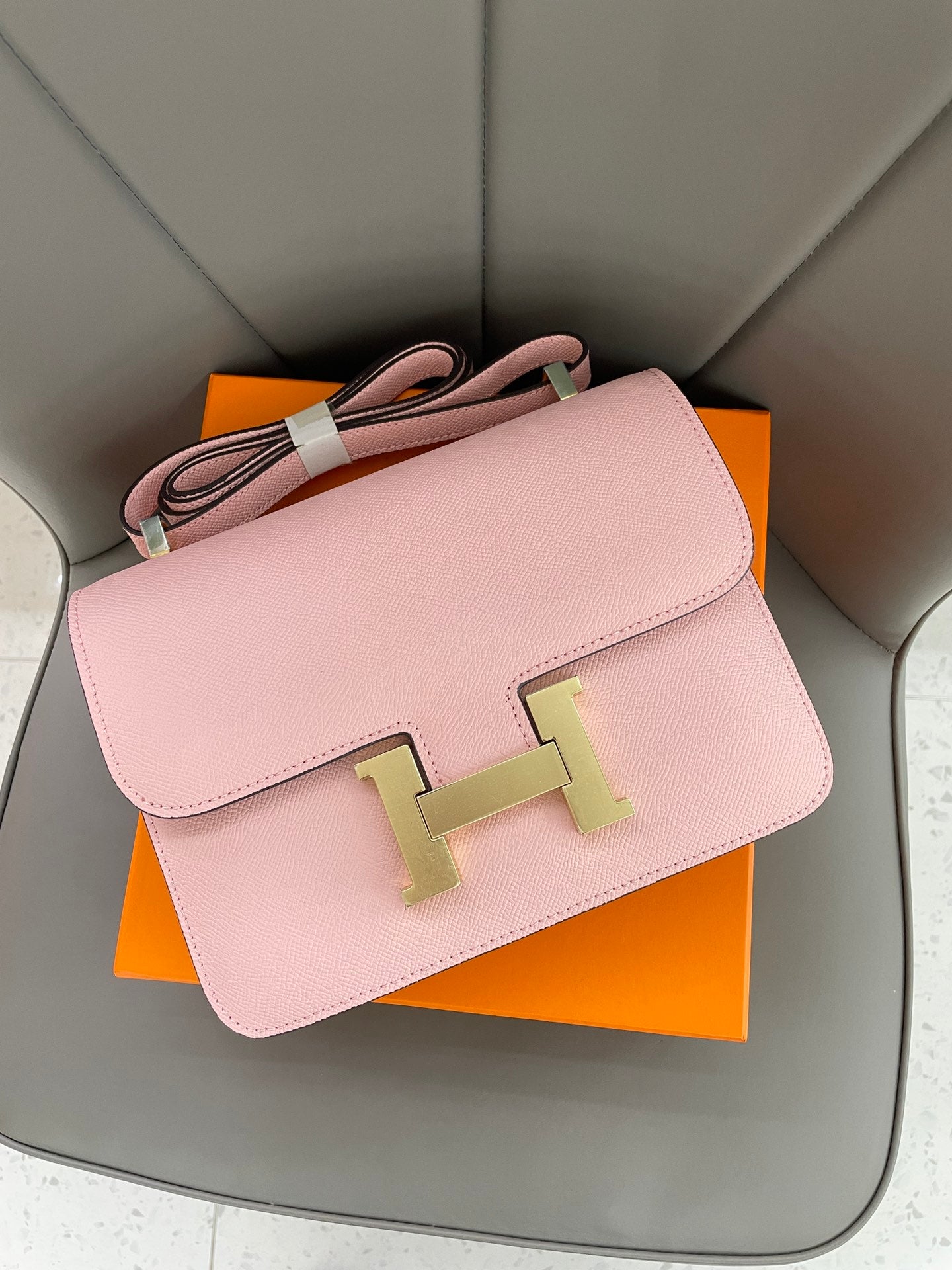 B1N55H63 Popular  leather bag