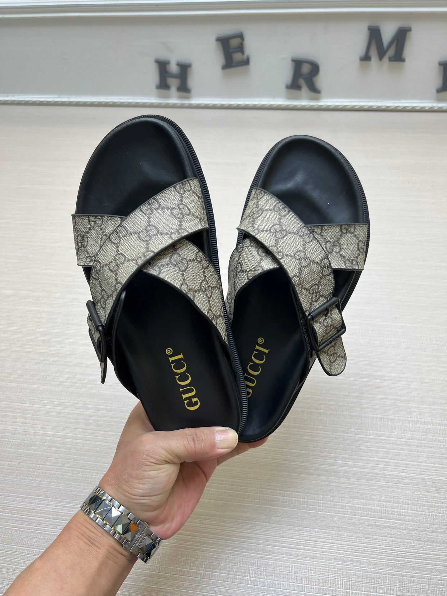 Z5ZB90 Popular slippers