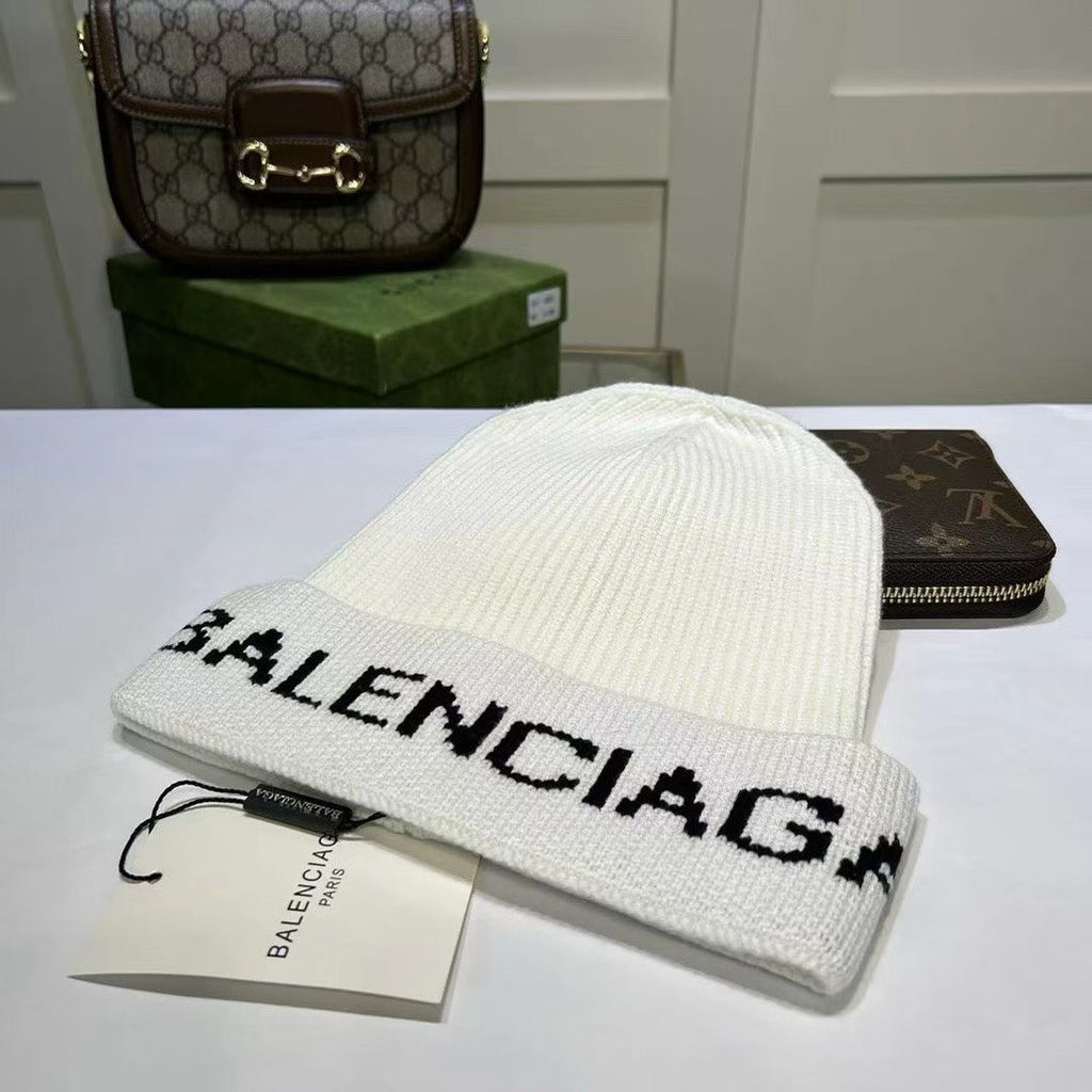 M1R86J86 Popular hats