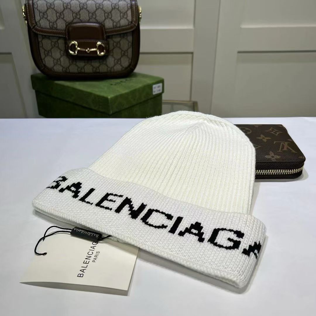 M1R86J86 Popular hats