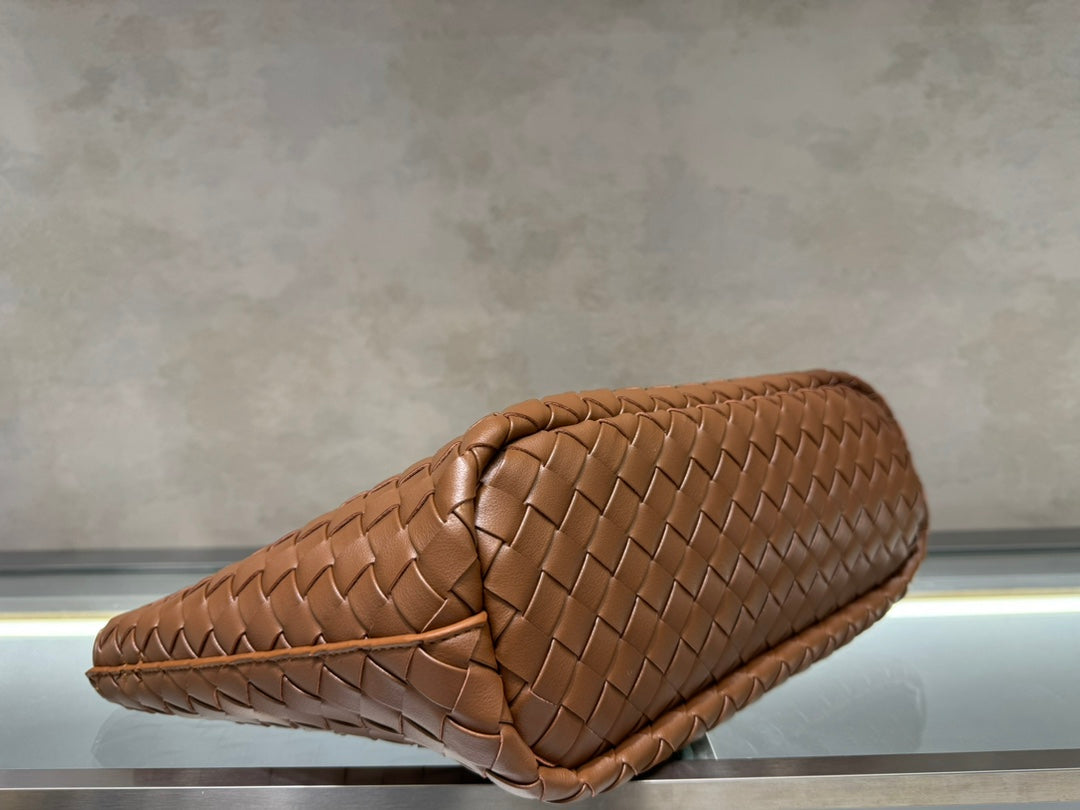 B1X104A70 Popular   High quality leather bag