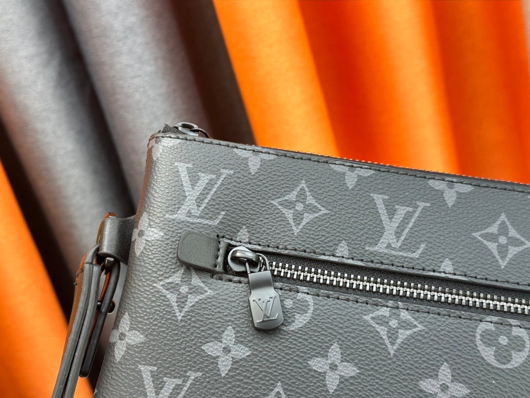 B1X44E398 Popular   leather bag