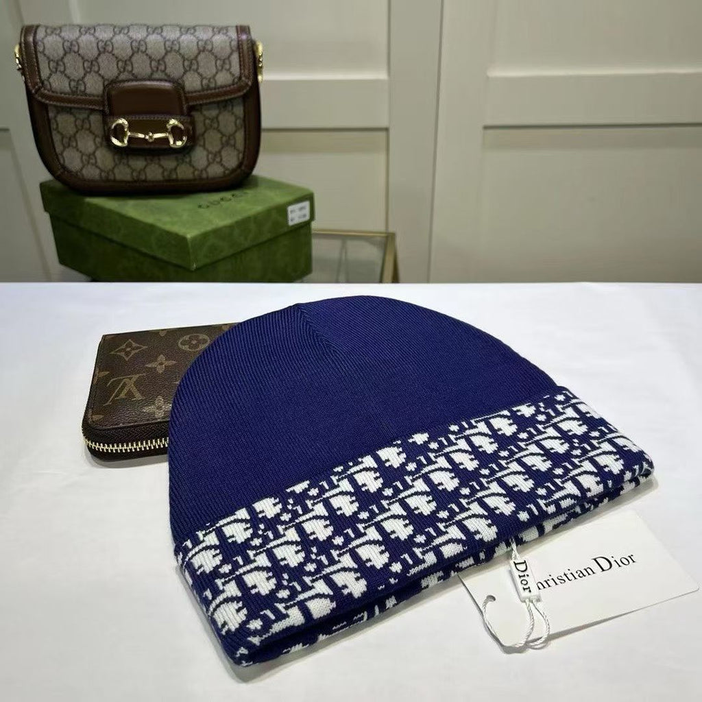 M1R86D37 Popular hats