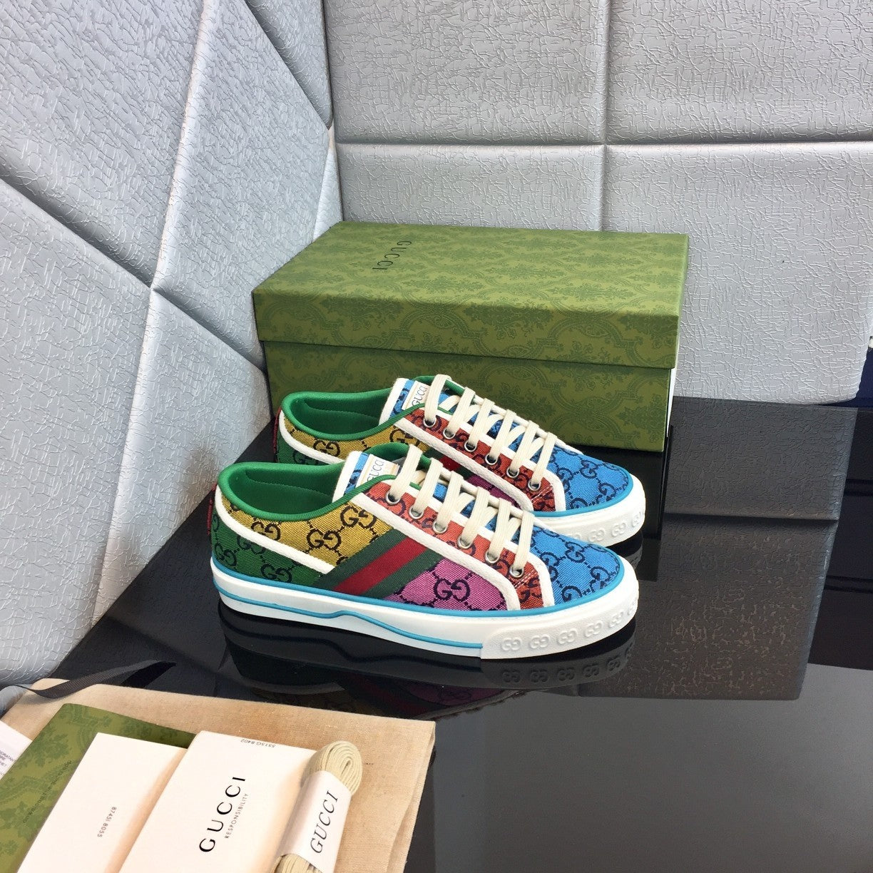 Z2Q105B211 Popular high-quality Shoes