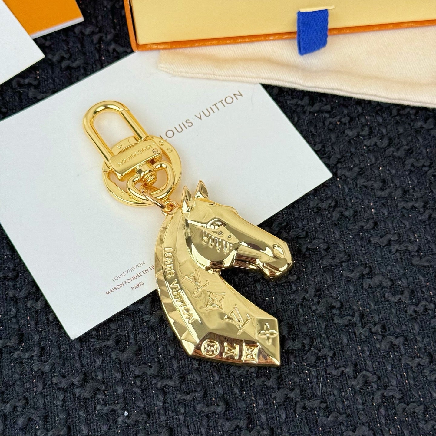 A1R46E32 Popular bag 's charms accessories