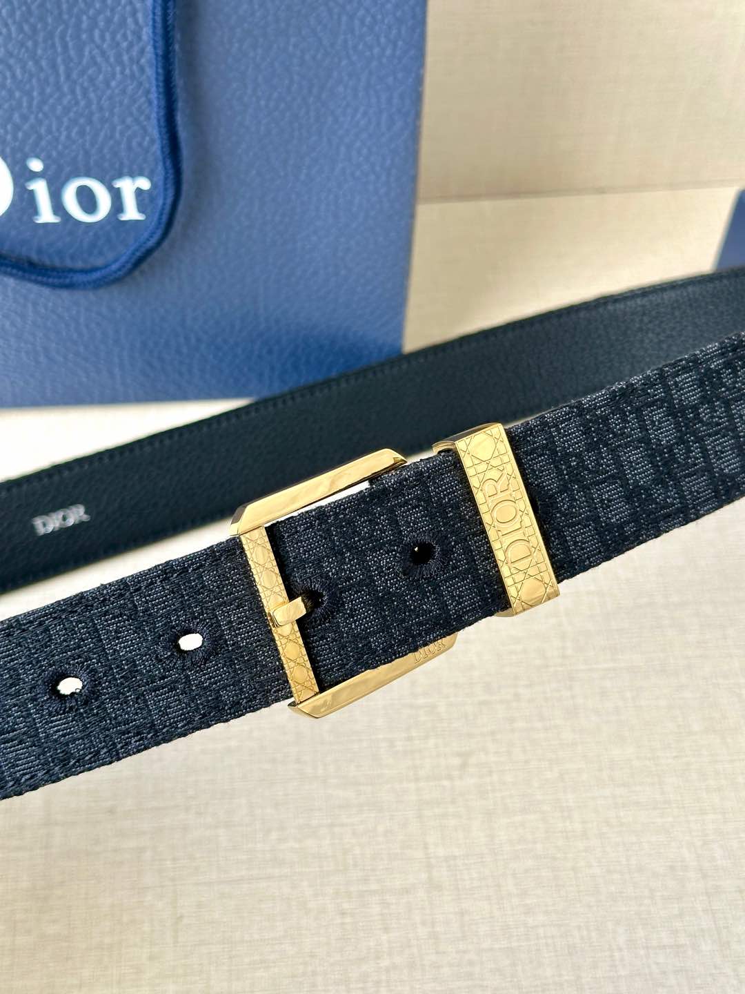 P1W15D156 Popular High quality belt With full package