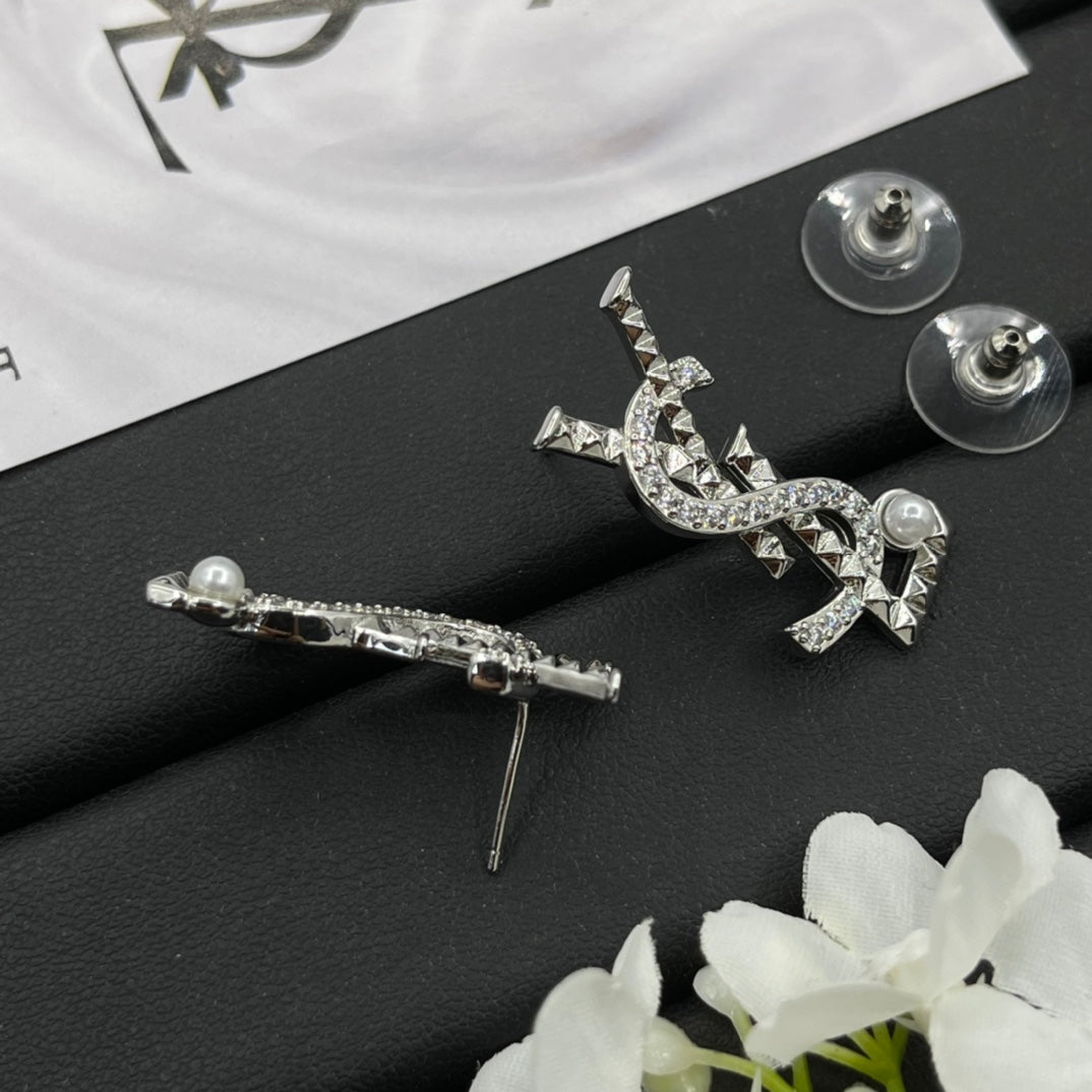 X1Y93SL464E Popular  Earrings