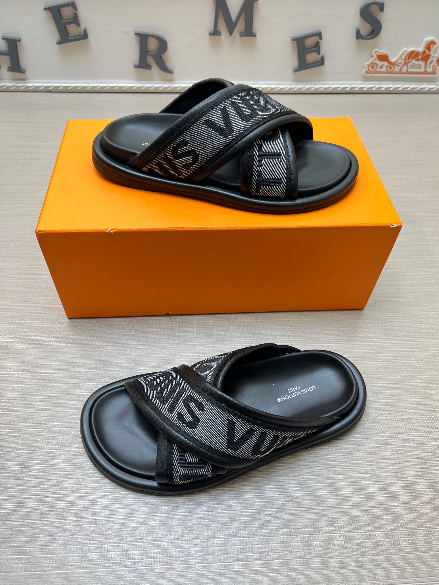 Z5Z35E273 Popular Slippers