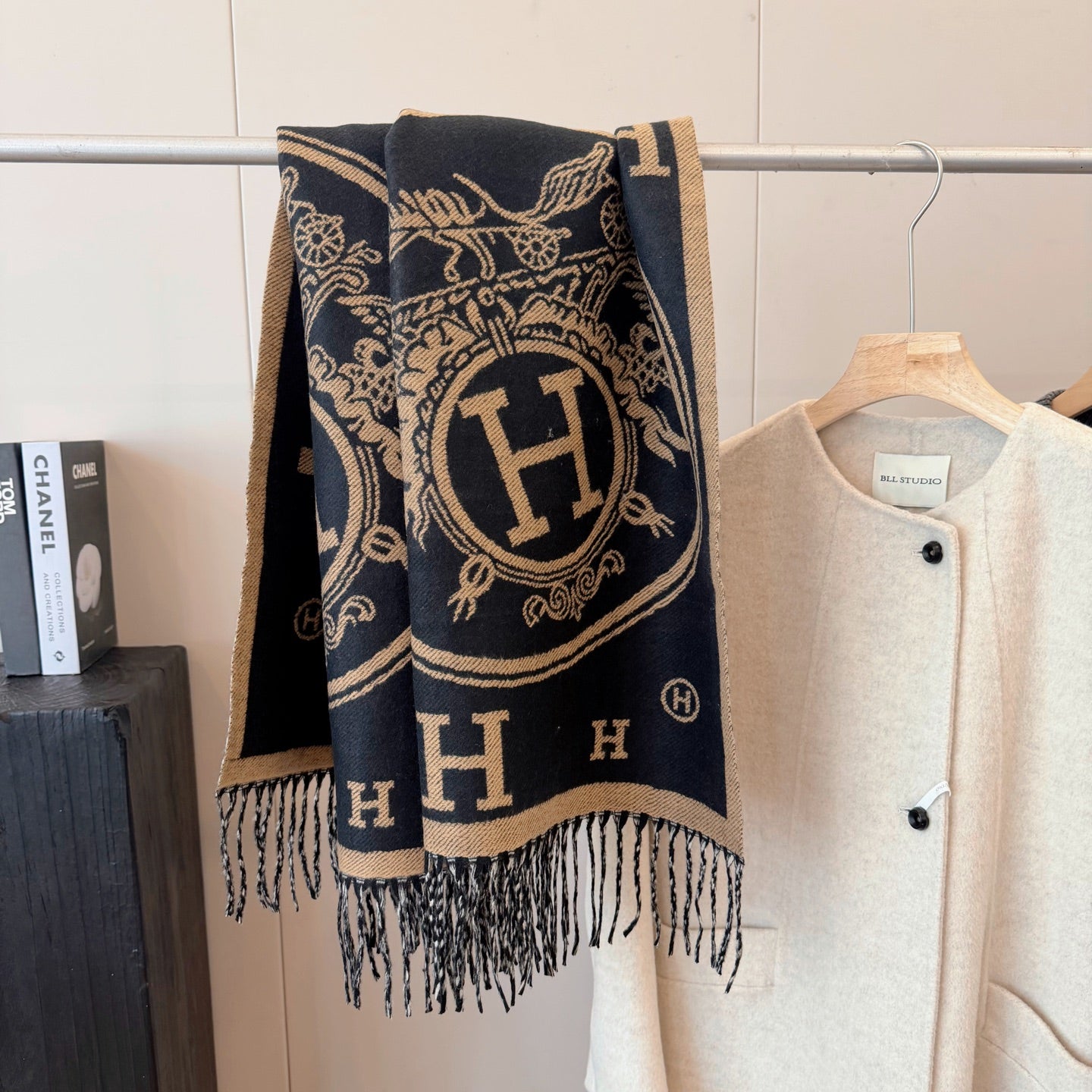 W1R86H50 Popular Winter Scarves