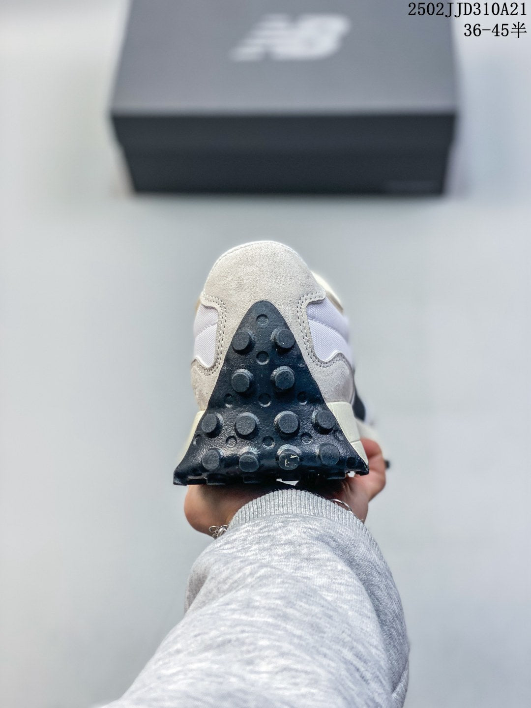 Z4Z35A42 Popular shoes (No box)