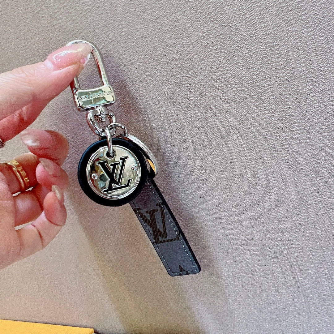 A1Q105E14 Popular bag 's charms accessories