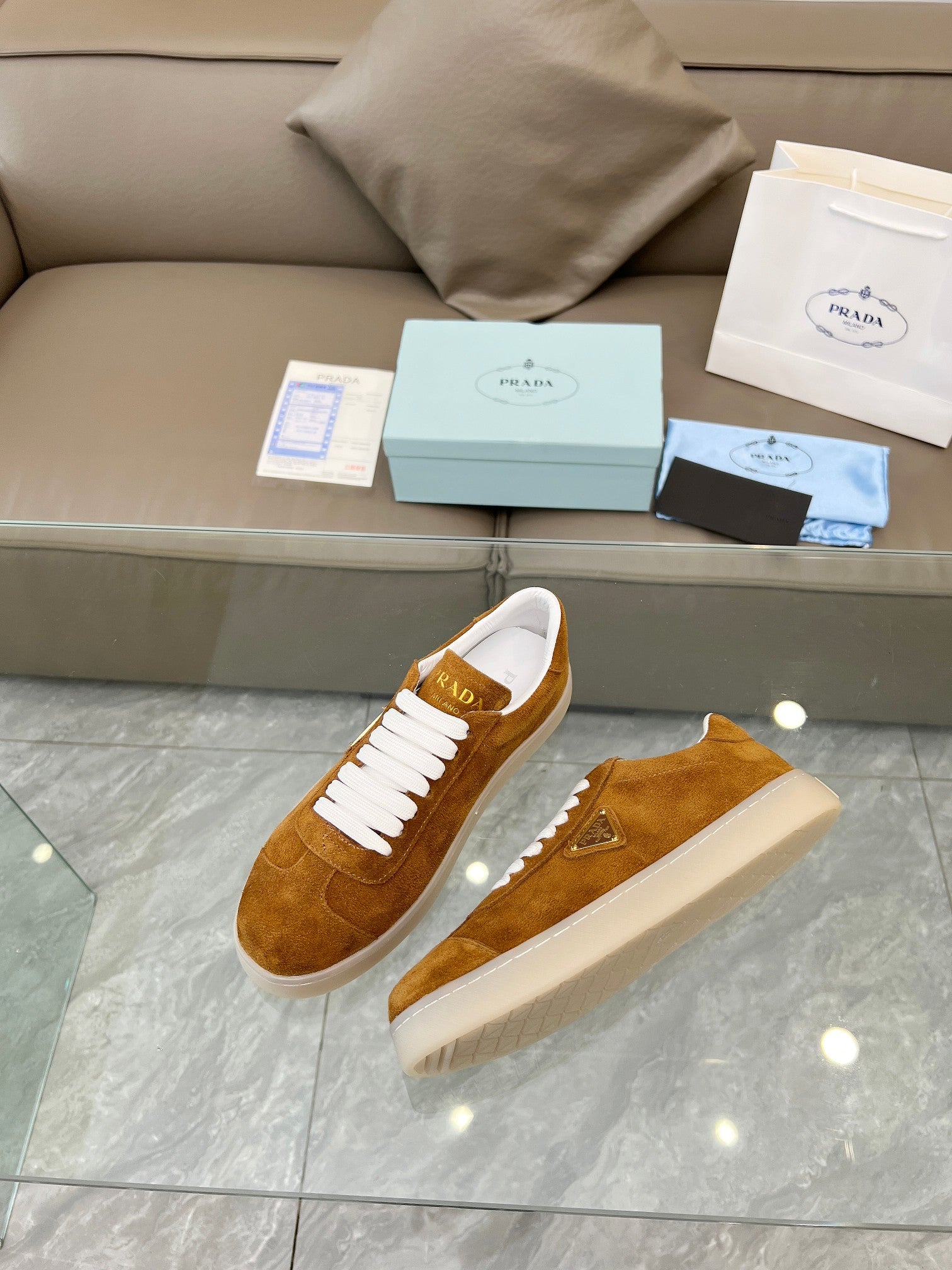 Z2Q95P95 Popular high-quality shoes