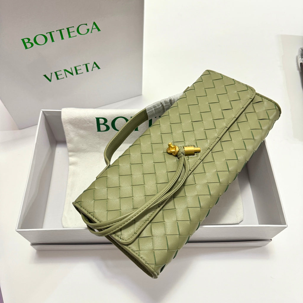 B1X44A380 Popular  leather bag 