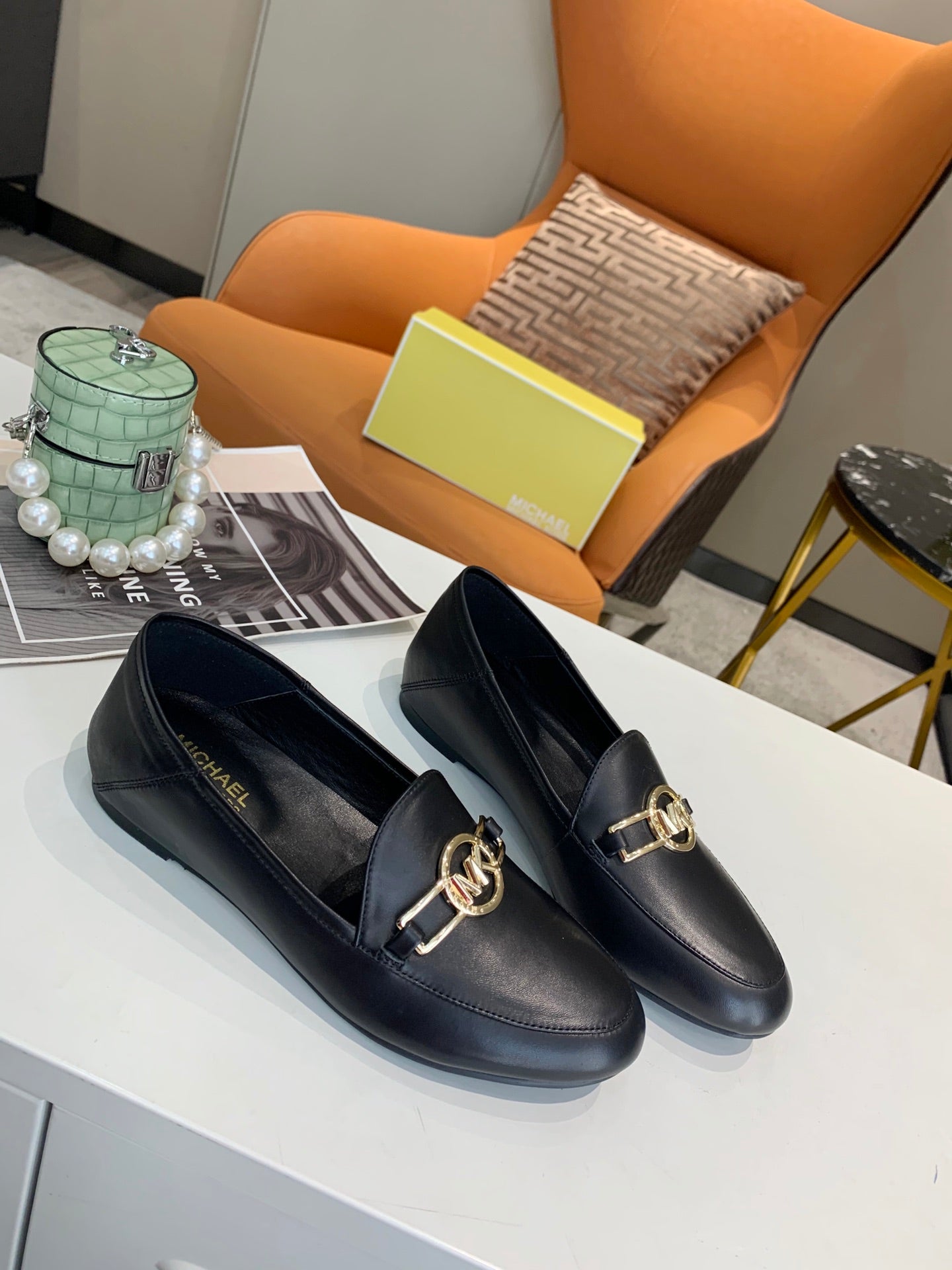 Z2Q105A185 Popular high-quality leather shoes